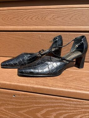 925 with LYCRA ankle strap heels